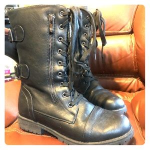 Dreampairs combat boot sz. 6.5